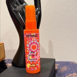 Amika The Wizard Detangling Primer